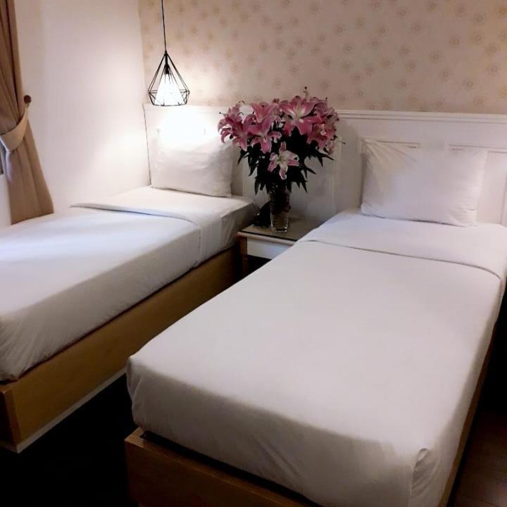 Khách sạn A83hotel 3*